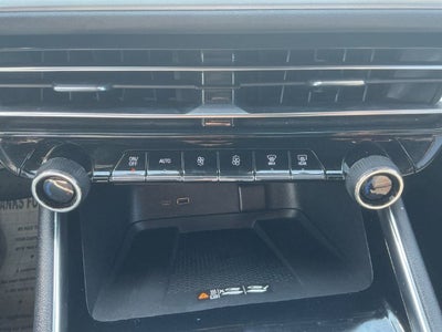 2025 Chevrolet Traverse LT 2LT