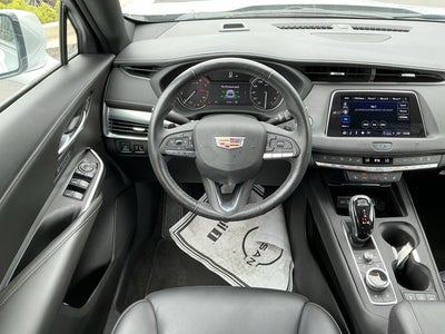 2021 Cadillac XT4 Premium Luxury