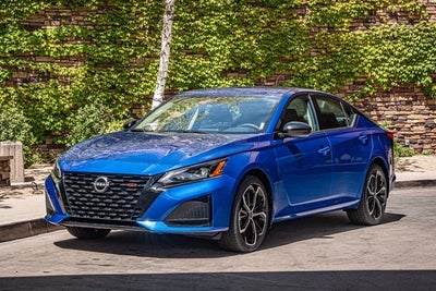 2025 Nissan Altima 2.5 SR