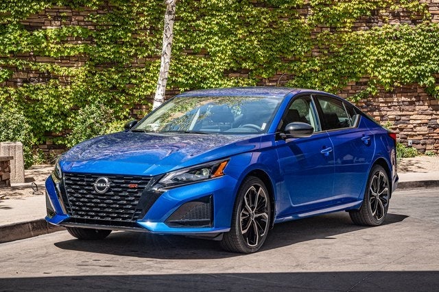 2025 Nissan Altima 2.5 SR