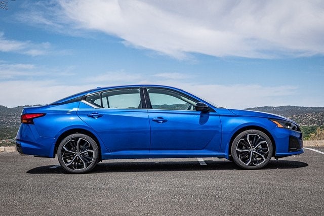 2025 Nissan Altima 2.5 SR