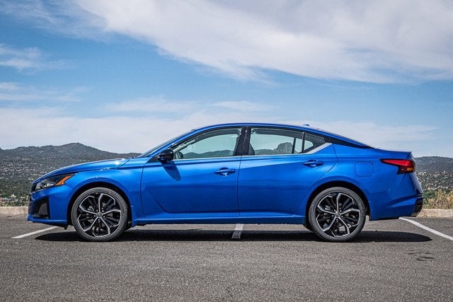 2025 Nissan Altima 2.5 SR