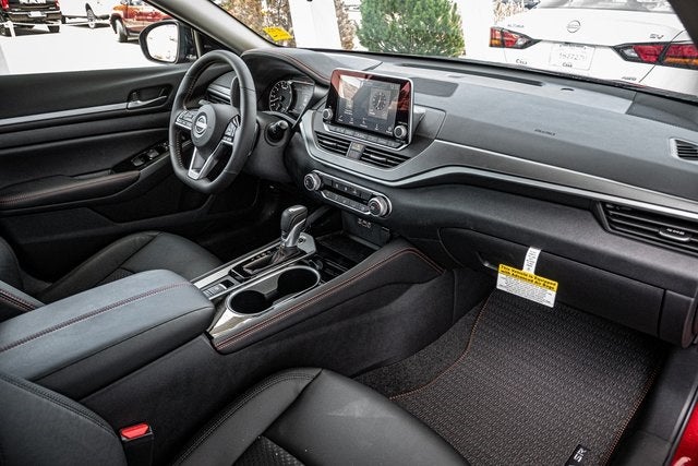 2025 Nissan Altima 2.5 SR