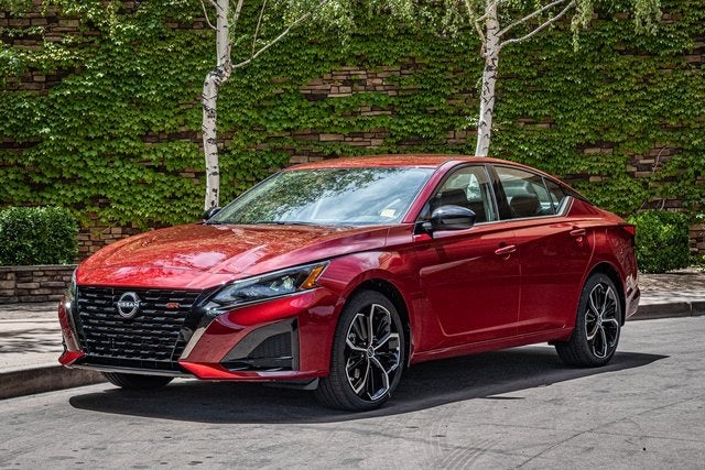 2025 Nissan Altima 2.5 SR