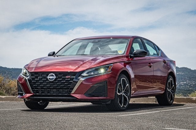 2025 Nissan Altima 2.5 SR