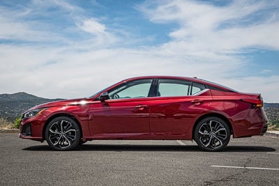 2025 Nissan Altima 2.5 SR