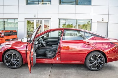 2025 Nissan Altima 2.5 SR