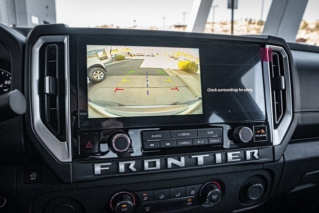 2025 Nissan Frontier SV