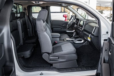 2025 Nissan Frontier SV