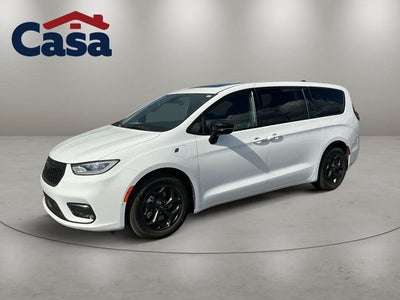2023 Chrysler Pacifica Hybrid Limited