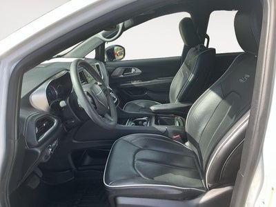 2023 Chrysler Pacifica Hybrid Limited