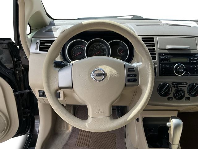 2010 Nissan Versa 1.8 S