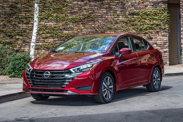 2025 Nissan Versa 1.6 SV