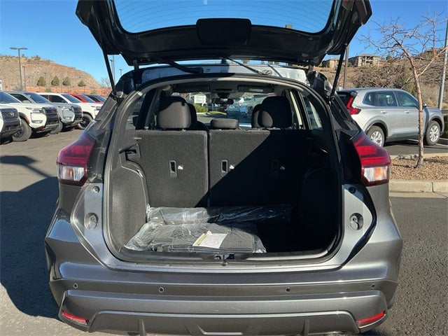 2025 Nissan Kicks Play S