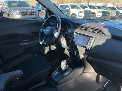 2025 Nissan Kicks Play S