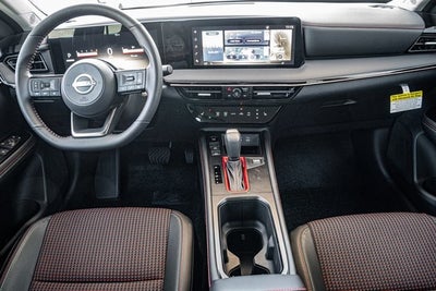 2025 Nissan Kicks SR