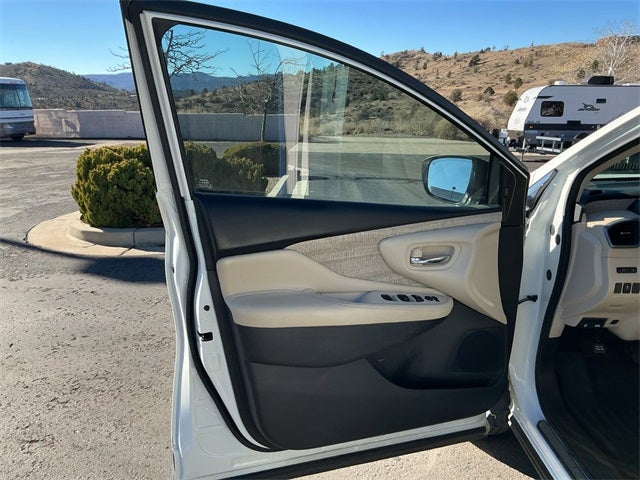 2022 Nissan Murano SV