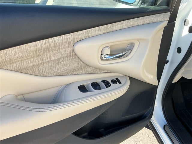 2022 Nissan Murano SV