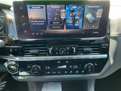 2026 Nissan Pathfinder SV
