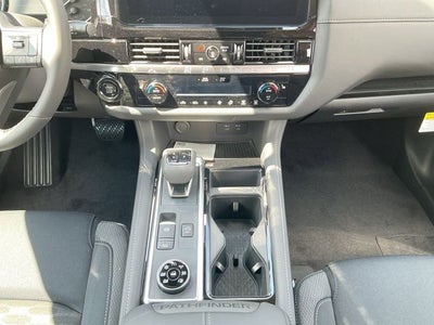 2026 Nissan Pathfinder SV