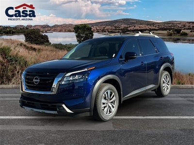 2025 Nissan Pathfinder SL
