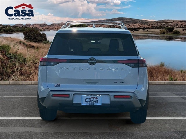 2025 Nissan Pathfinder SL