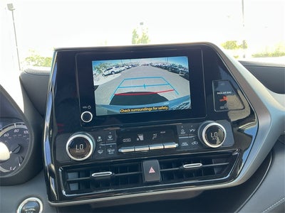 2024 Toyota Highlander LE