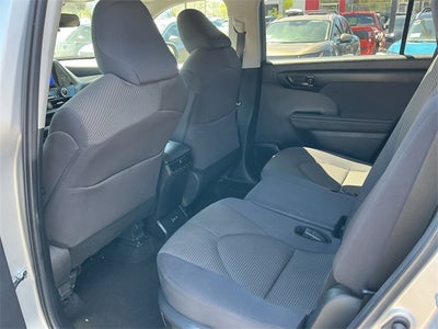 2024 Toyota Highlander LE