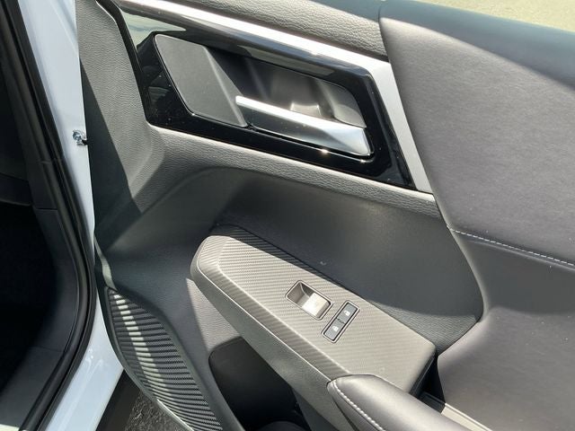 2026 Nissan Rogue Hybrid SL