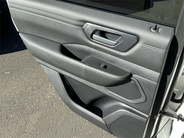 2026 Nissan Armada SV