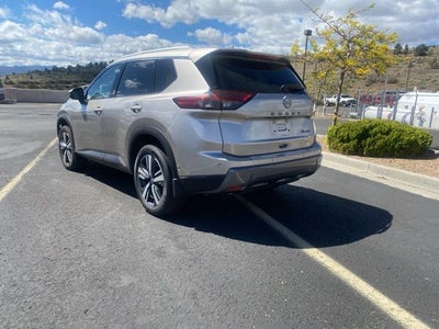 2024 Nissan Rogue SL