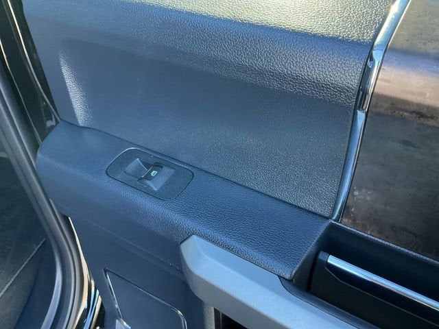 2022 Ford F-350 LARIAT