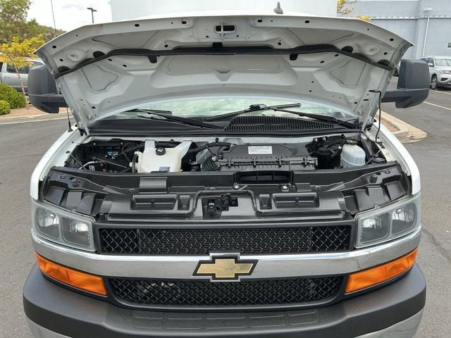 2022 Chevrolet Express Cutaway 3500 Work Van