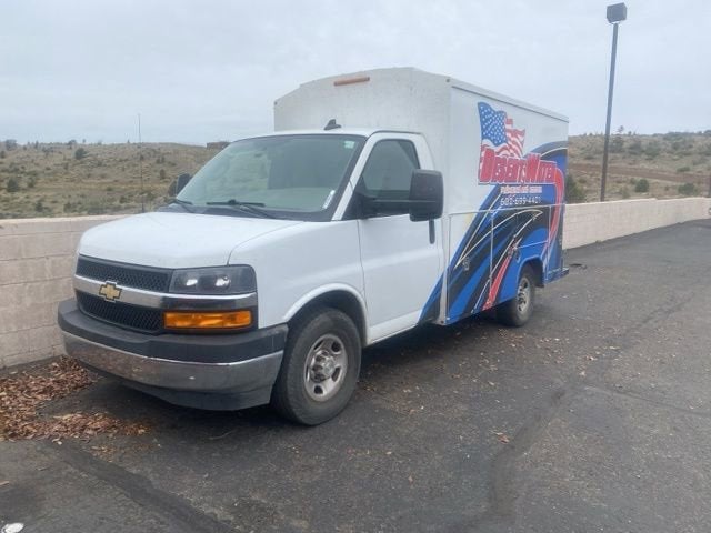 2022 Chevrolet Express Cutaway 3500 Work Van