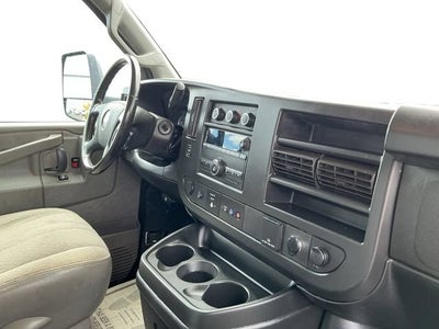 2022 Chevrolet Express Cutaway 3500 Work Van