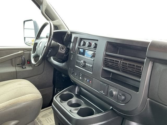 2022 Chevrolet Express Cutaway 3500 Work Van