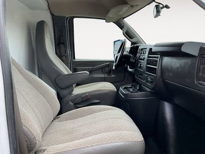 2022 Chevrolet Express Cutaway 3500 Work Van