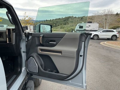 2024 GMC HUMMER EV SUV 3X