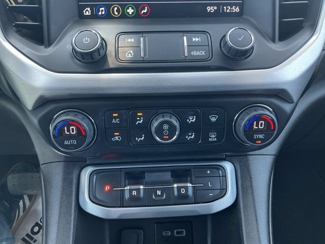 2022 GMC Acadia SLE