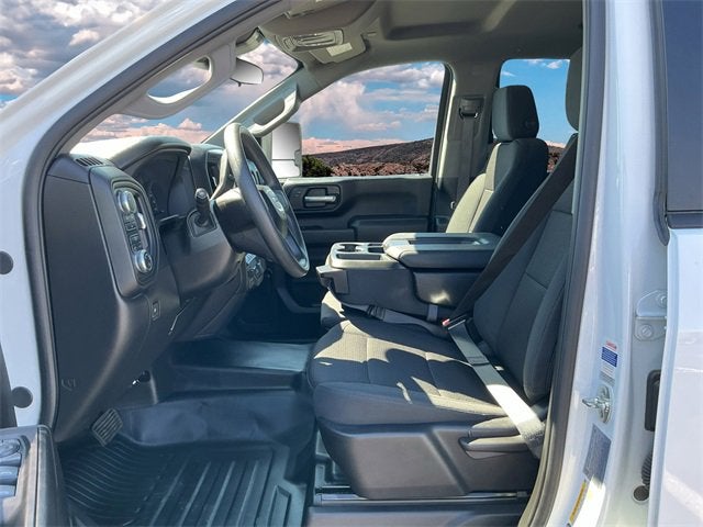 2025 GMC Sierra 2500 HD Pro