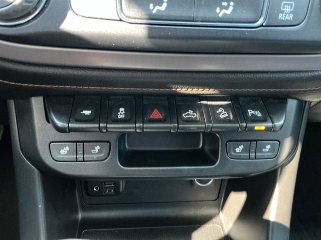 2022 GMC Canyon AT4 - Leather