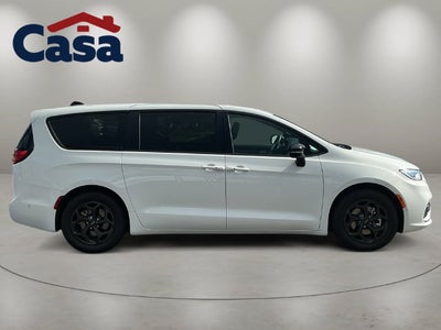 2023 Chrysler Pacifica Hybrid Limited
