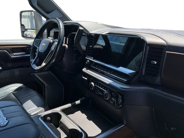 2024 Chevrolet Silverado 3500 HD High Country