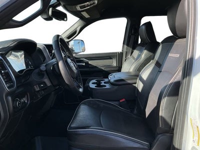 2020 RAM 3500 Laramie Crew Cab 4x4 8' Box