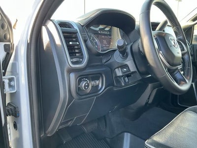 2020 RAM 3500 Laramie Crew Cab 4x4 8' Box