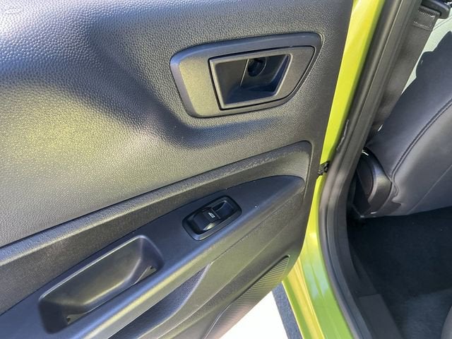 2013 Ford Fiesta SE