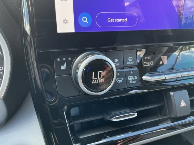 2025 Toyota Highlander Hybrid XLE