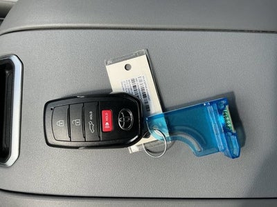 2025 Toyota Highlander Hybrid XLE