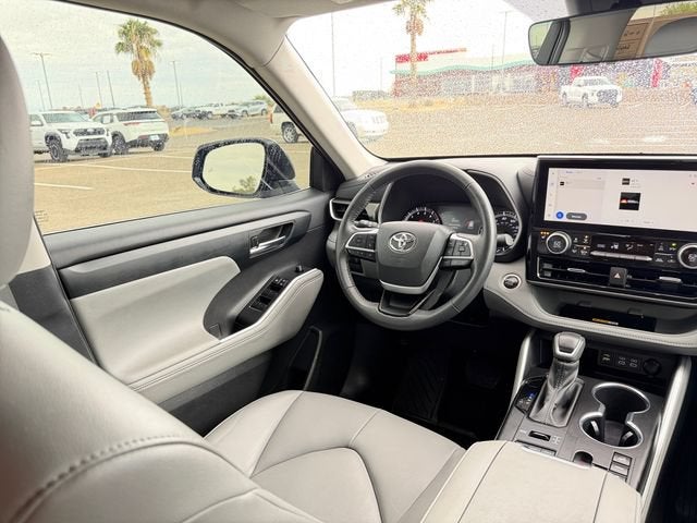 2024 Toyota Highlander XLE