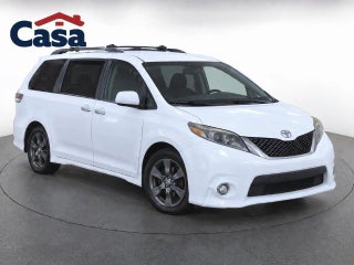 2016 Toyota Sienna SE 8 Passenger